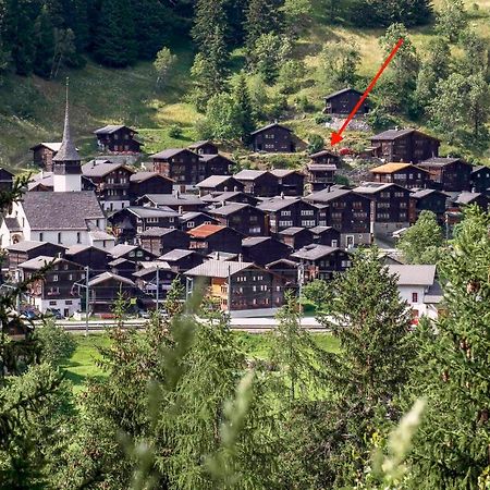 Denkmalgeschuetzter Spycher Total Renoviert Goms Exteriér fotografie